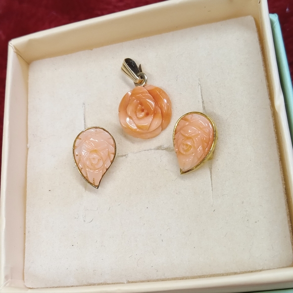 Jewelry - HOST PICK Antique Rose Carved Angel Skin Coral G.F. Post Earrings & Pendant Set